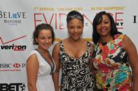 Photo_Flash_ON_OUR_TOES_Celebrates_in_the_Hamptons_20000101