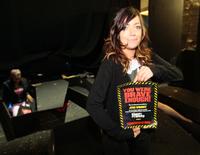 Photo-Coverage-GHOST-STORIES-Challenge-Fans-To-Spend-A-Night-In-A-Coffin-20000101