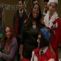 STAGE TUBE: Sneak Peek of GLEE's Christmas Episode!