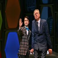 STAGE TUBE: HOW TO SUCCEED Fans Say Goodbye to Daniel Radcliffe & John Larroquette Video