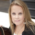 Dominican University Presents Mary Chapin Carpenter Concert, 10/15 Video