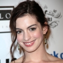Anne Hathaway to Host Public Theater Forum, 11/21 Video