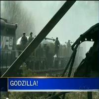 VIDEO: Behind-the-Scenes on the Set of GODZILLA! Video