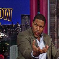 VIDEO: Dave & Michael Strahan Have Late Night 'Grab Fest' on LETTERMAN Video