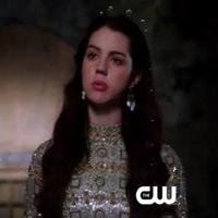 VIDEO: Sneak Peek - 'Royal Blood' Episode of The CW's REIGN Video