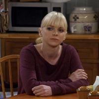 VIDEO: Sneak Peek - Tonight's Episode of CBS's MOM