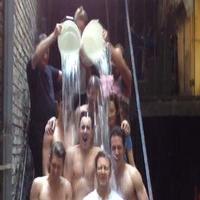 STAGE TUBE: Alan Cumming and CABARET Cast Accept Ice Bucket Challenge from NEWSIES Video