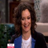 VIDEO: Sara Gilbert Chats Reaction to Her Pregnancy Announcement on THE TALK Video