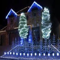 VIDEO: Family Creates FROZEN Holiday Lights Display Set to 'Let It Go'!