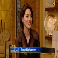 VIDEO: Anne Hathaway Reveals Where She Keeps Her Oscar Trophy on LIVE