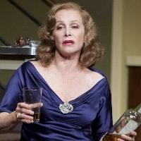 BWW INTERVIEW: STAGE AND SCREEN STAR STEFANIE POWERS DRAWS ON PERSONAL EXPERIENCE FOR 'LOOPED'