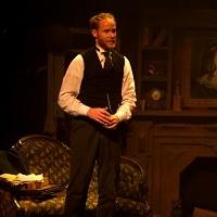 BWW Reviews: THE WOMAN IN BLACK Spooks The Fulton Theatre Stage