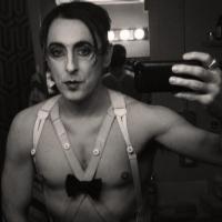 Photo Flash: Alan Cumming Takes Stunning Selfie Before CABARET's First Preview! Video