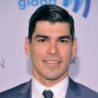 LOOKING Star Raul Castillo and More Lead AROUND THE GLOBE CHAIN PLAY Reading Tonight Video