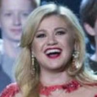 Kelly Clarkson Sparkled in 6 Million Dollars of Johnathon Arndt Jewels Christmas Spec Video