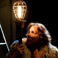 BWW Reviews: Spooky Action Theater's Thrilling THE TWO-CHARACTER PLAY Video