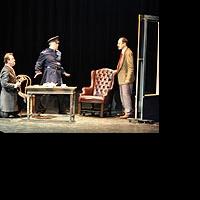 BWW Reviews: Freeport Players Romp Through THE 39 STEPS Video