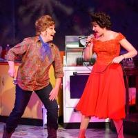 BWW Reviews: Wonderful Revival of ALWAYS...PATSY CLINE by Stages St. Louis Video