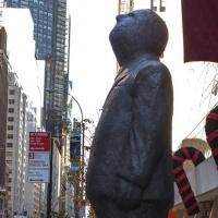THINK BIG Sculpture by Jim Rennert Arrives in New York's Union Square Park Today Video
