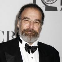 EMMYS COVERAGE 2013: BWW Salutes Stage & Screen Icon Mandy Patinkin Video