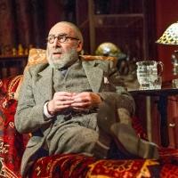 Review Roundup: HYSTERIA Starring Antony Sher at the Hamstead Theatre Video