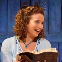 BWW Reviews: Jukebox Musical MAMMA MIA Stands the Test of Time Video