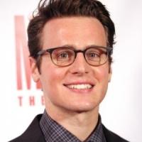 Jonathan Groff on LOOKING, Dating & His Favorite Drinking Buddy, Lea Michele Video
