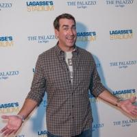THE HANGOVER AND 21 & 22 JUMP STREET STAR ROB RIGGLE CELEBRATED FOOTBALL SEASON AT LA