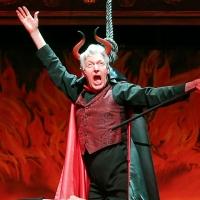 BWW Reviews: Entertaining THE BAND WAGON Nixes Nostalgia