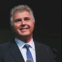 Photo Coverage: Steve Tyrell Brings IT'S MAGIC to Cafe Carlyle Video