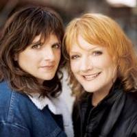 Indigo Girls to Join Milwaukee Symphony Orchestra for One-Night Performance, 10/24 Video