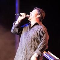BWW Reviews: Rain Doesn't Cool off the Legends of Classic Rock with the Columbus Symp Video
