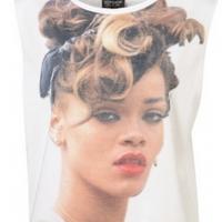 Rihanna Suing Topshop for $5 Million Video