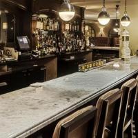 Bar of the Week: DESMOND'S in Midtown Manhattan