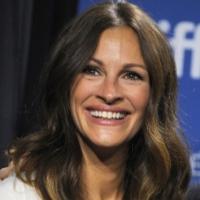 Julia Roberts Receives Palm Springs Festival's Spotlight Award for AUGUST: OSAGE COUN Video