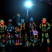 BWW Reviews: iLUMINATE the Artist Within Video