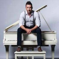 BWW Reviews: ADELAIDE FRINGE 2014: SWEET DREAMS – SONGS BY ANNIE LENNOX is as Good as the Real Thing, but Funnier