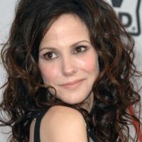 Mary-Louise Parker to Star in New Hallmark Film CHRISTMAS IN CONWAY
