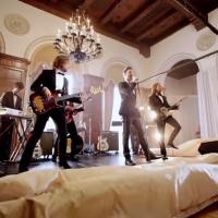 VIDEO: MAROON 5 Become Real-Life Wedding Crashers in New 'Sugar' Video