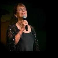 BWW Reviews: Amanda McBroom Sweeps Into the Cafe Carlyle With a Romantic Valentine to Video
