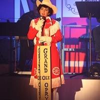 BWW Reviews: A CLOSER WALK WITH PATSY CLINE Takes Allenberry To Early Nashville