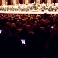 Leonard Slatkin & DSO Invite Audience Members to Take Cell Phone Photos of Concert Video