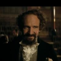 VIDEO: Trailer - Ralph Fiennes' THE INVISIBLE WOMAN Video