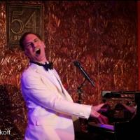 BWW Reviews: MARK NADLER's 'Addicted To The Spotlight' at 54 Below Showcases Abundant Talent, Cleverly Framed