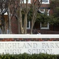 Moms Launch Effort to Reinstate Banned Books at Highland Park High School Video