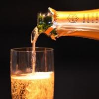 'Tis the Season for Breaking Out the Bubbly: Wine Author Len Napolitano Shares Five T