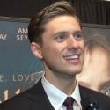 TV: On the Red Carpet at the LES MIS New York City Premiere- Hugh Jackman, Aaron Tvei Video