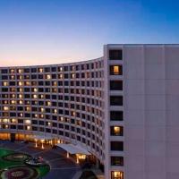 Hotels & Resorts by Hilton Worldwide in Washington, D.C. Offer Early Holiday Rates as Video
