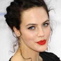 DOWNTON ABBEY's Jessica Brown Findlay & More Join Cast of ORESTEIA at The Almeida Video