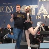 BWW TV: BULLETS OVER BROADWAY's Helene Yorke & Brooks Ashmanskas Misbehave at STARS IN THE ALLEY!